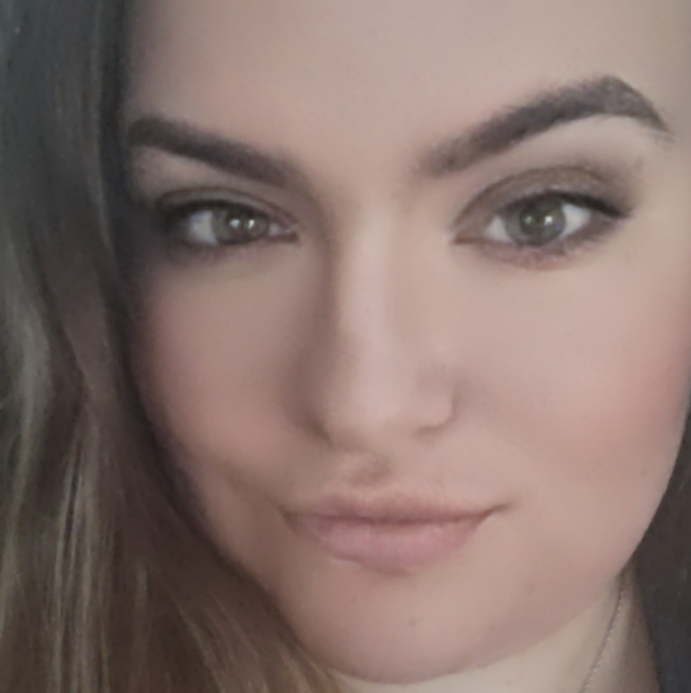 Meet your Posher, Kendra